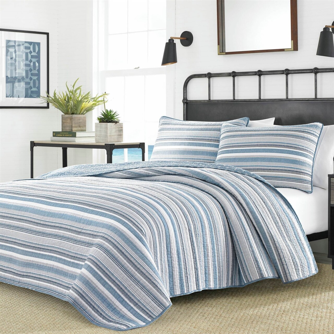 Lightweight Cotton Reversible Quilt Set Blue Grey White with Polyester Fill Machine Washable